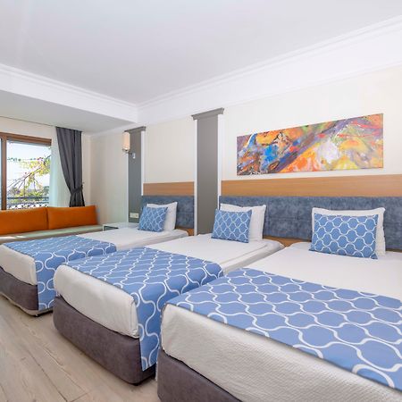 Labada Beach Hotel Camyuva Bagian luar foto
