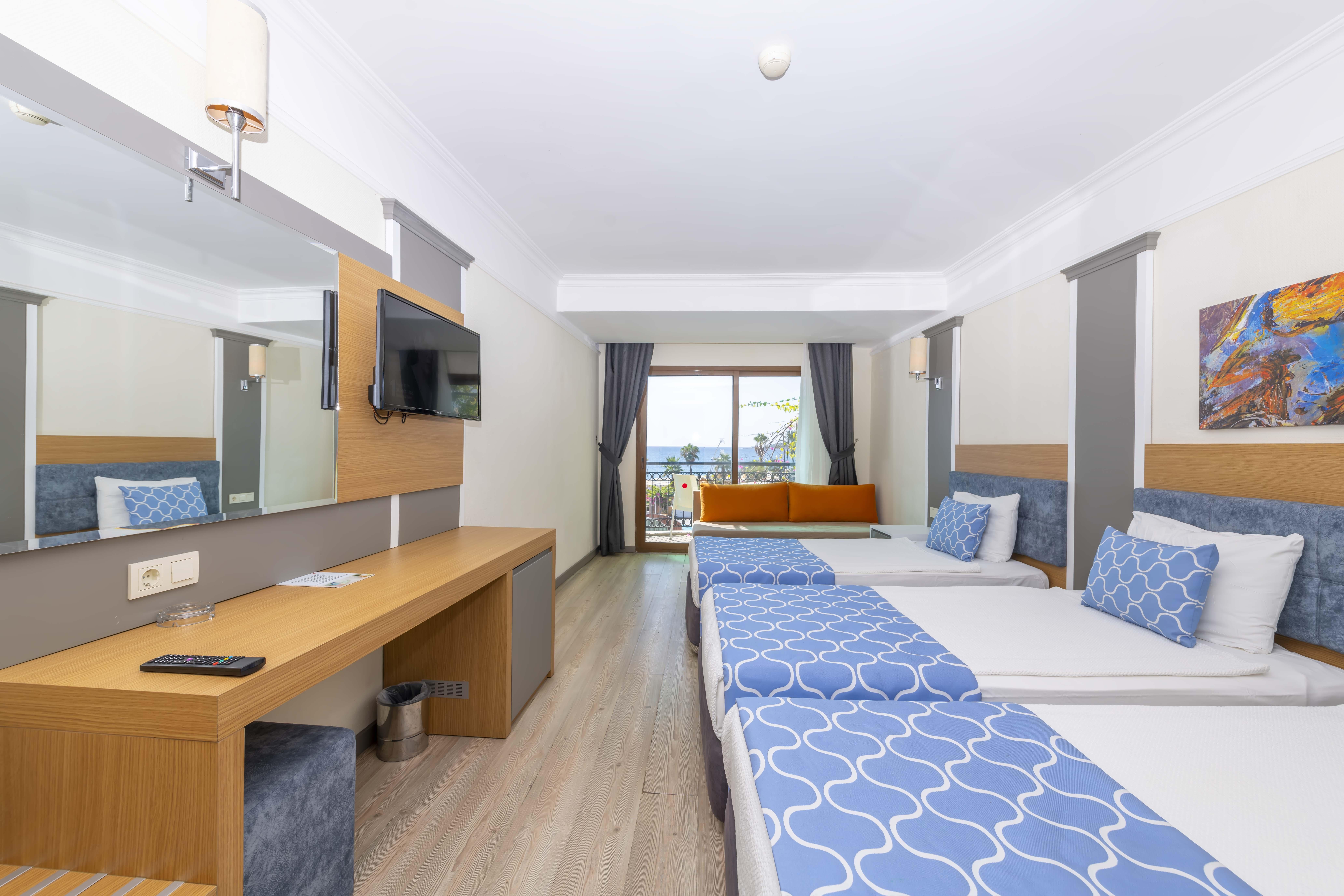 Labada Beach Hotel Camyuva Bagian luar foto