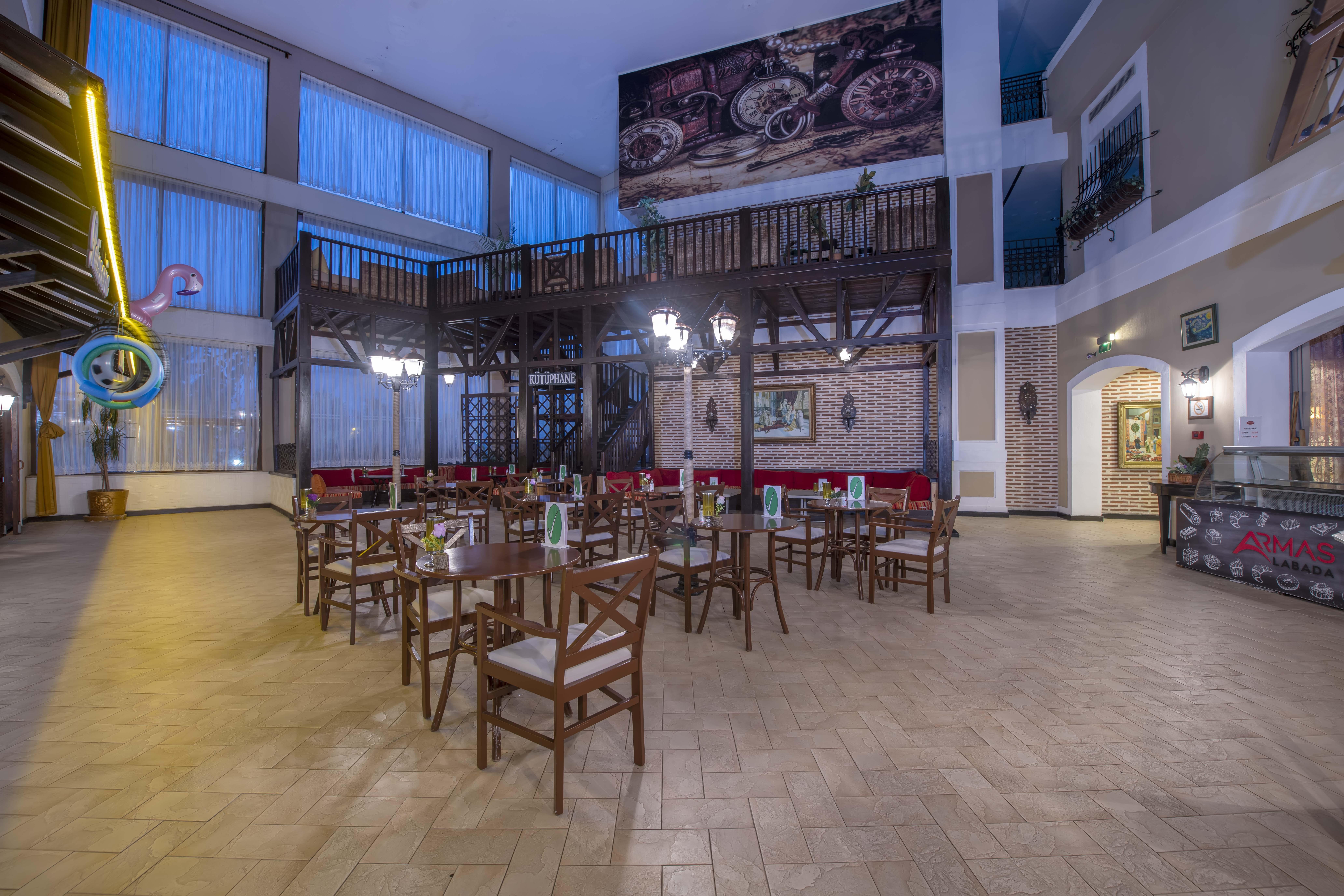 Labada Beach Hotel Camyuva Bagian luar foto