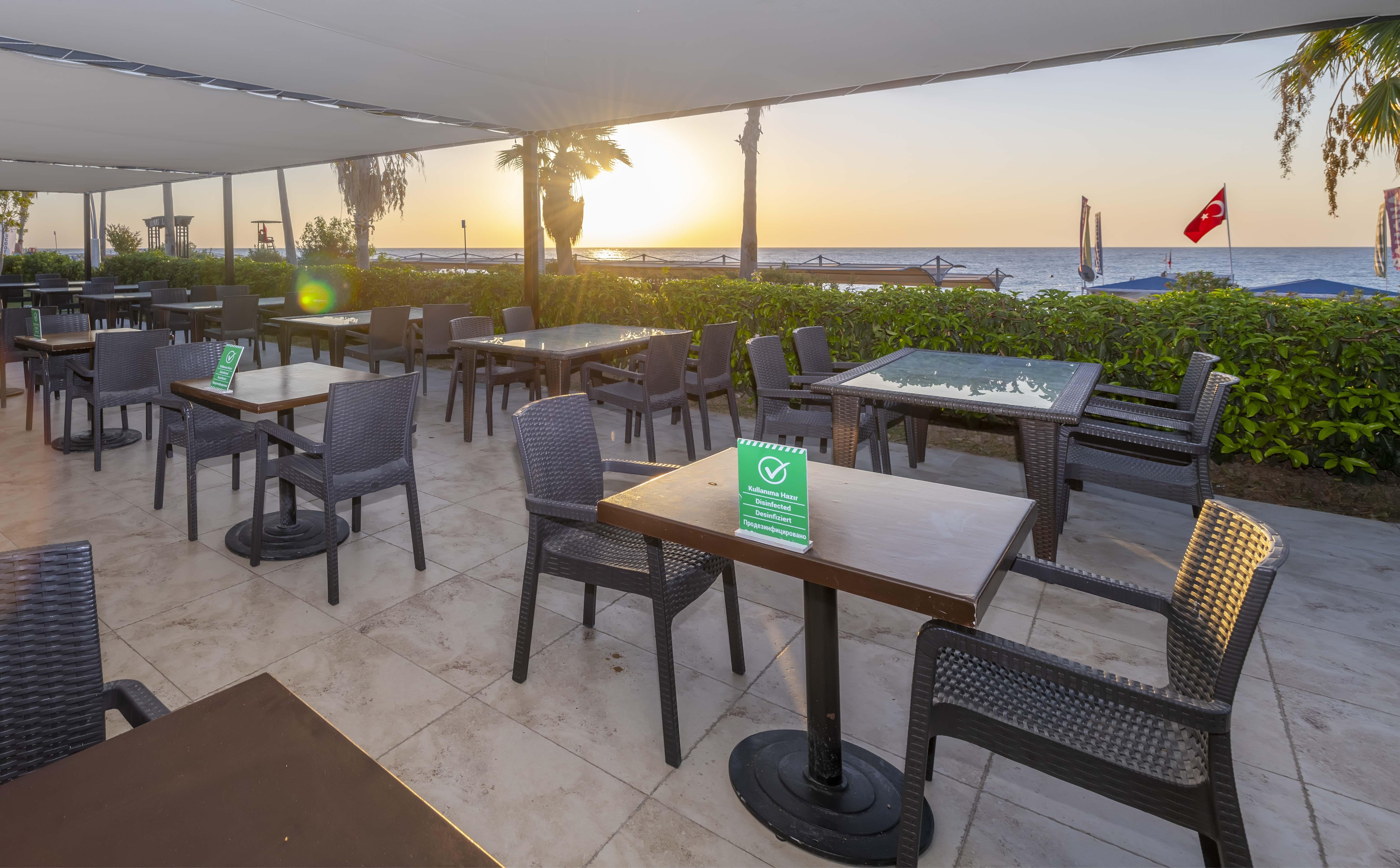 Labada Beach Hotel Camyuva Bagian luar foto