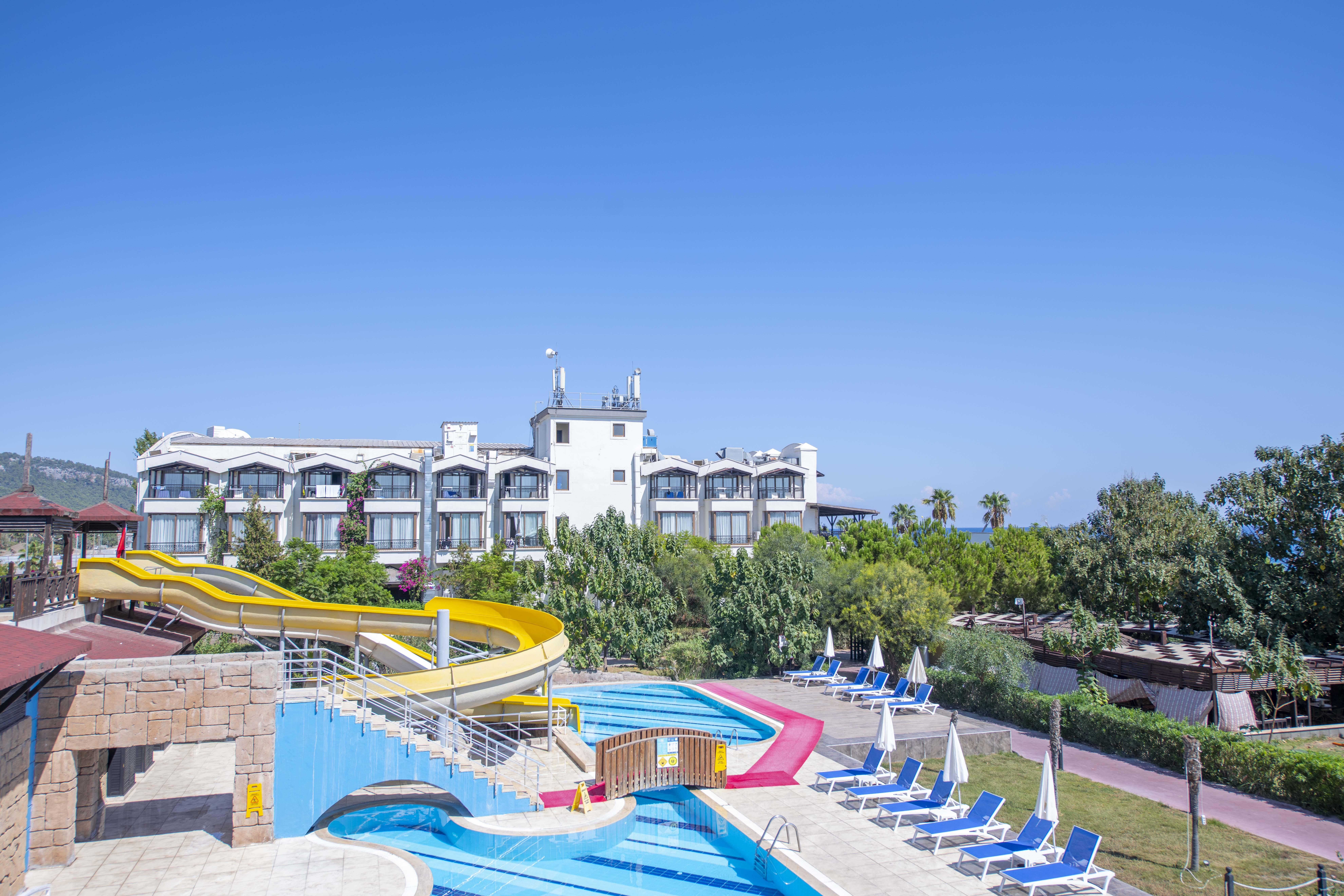 Labada Beach Hotel Camyuva Bagian luar foto